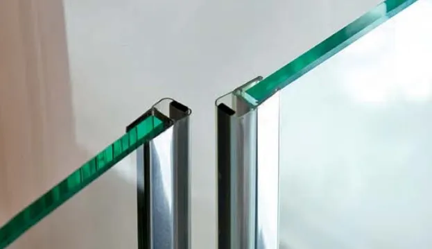 Magneetti tiiviste 180° liitos kirkas, 6/8mm lasille